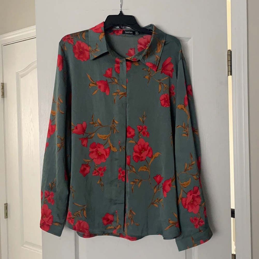 Boohoo button up blouse